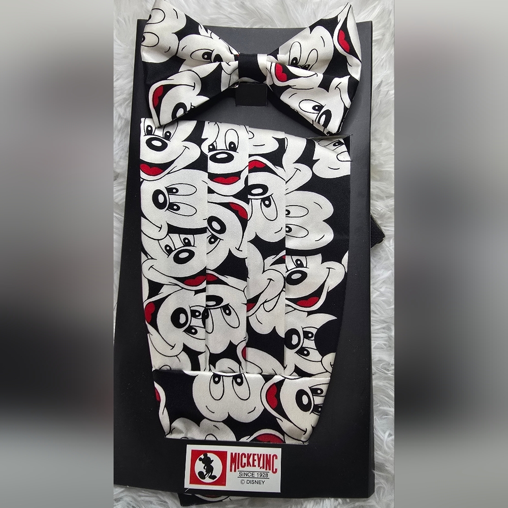 Disney Mickey Mouse Tie + Cummerbund Set – Classic Black & White